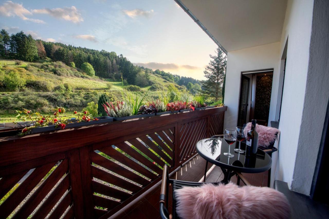 Ferienwohnung Casa Oos Rockeskyll Exterior foto