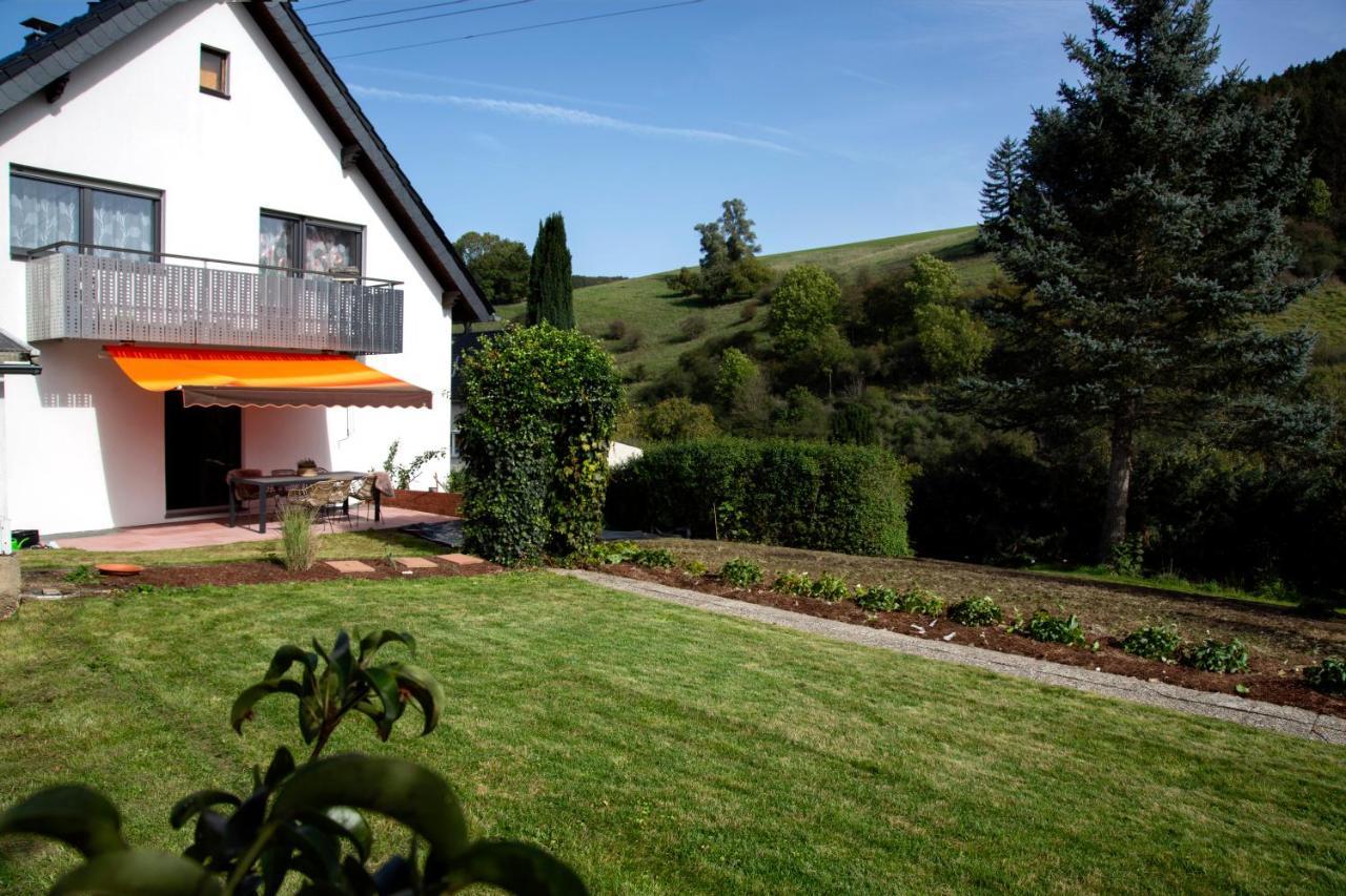 Ferienwohnung Casa Oos Rockeskyll Exterior foto
