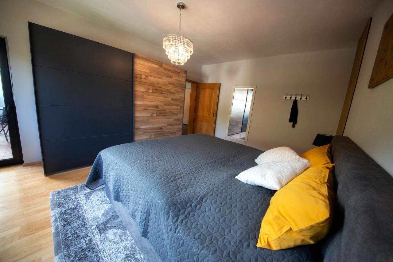 Ferienwohnung Casa Oos Rockeskyll Exterior foto